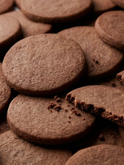 Tin Set of Intense cocoa biscuits