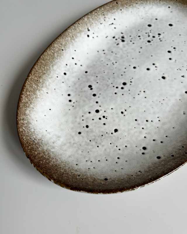 Snow Oval Serving Dish - Madam Stoltz