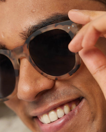 Sun #N Light Tortoise